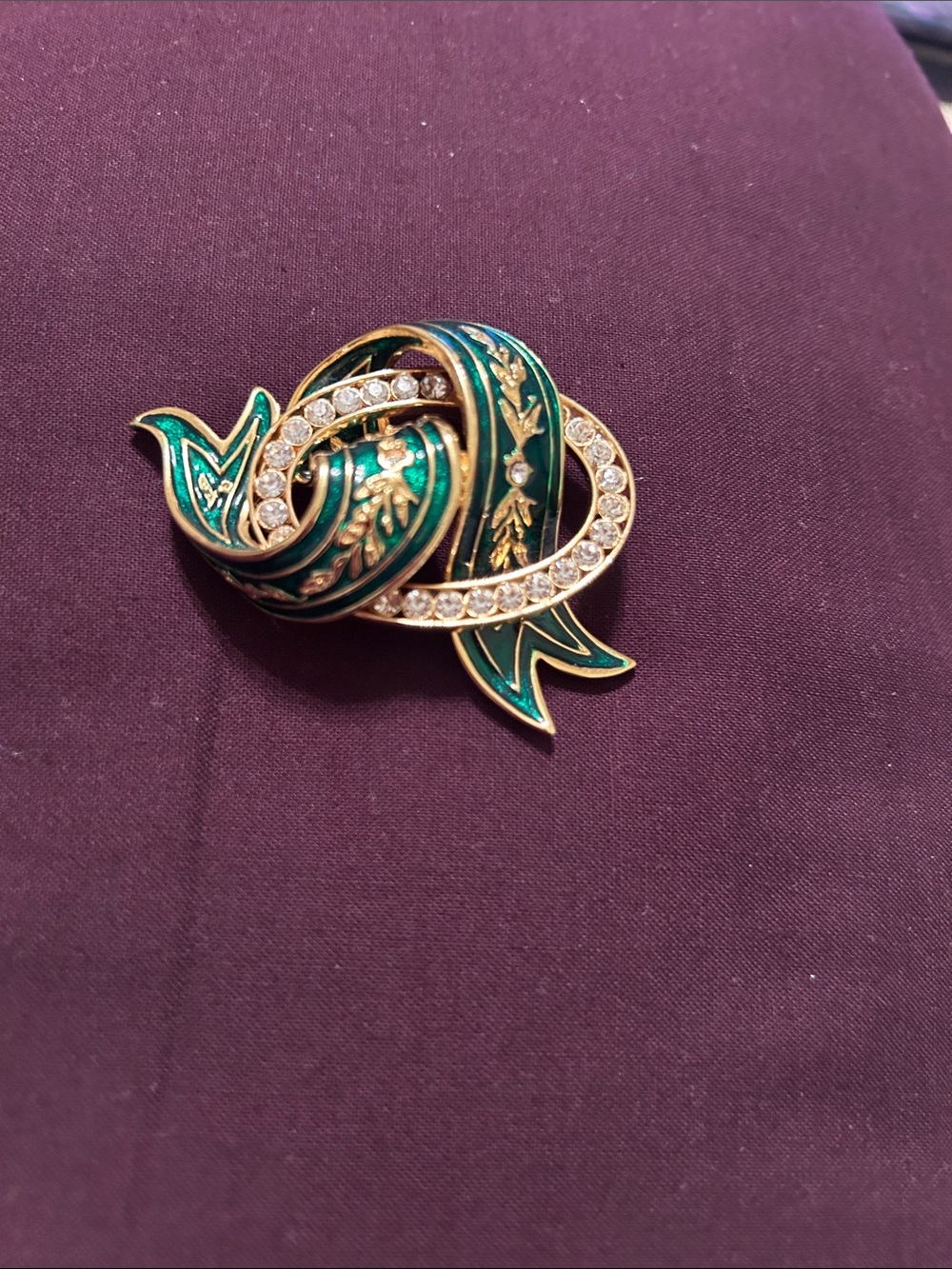Vintage Joan Rivers Gold-Tone Green Enamel Brooch with Clear Crystals
